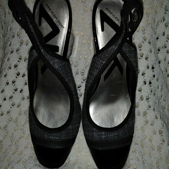 Shoes - Picture 2 of 3